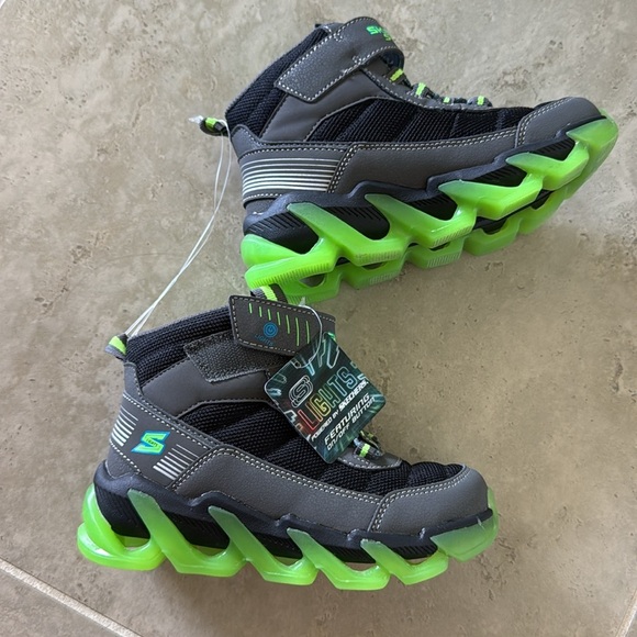 Skechers Lights Mega Surge Snow Boots - Picture 4 of 7